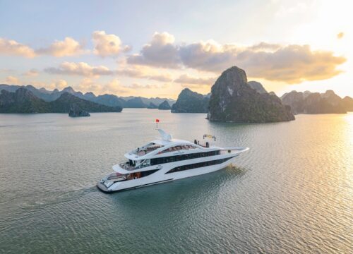 Leona Day Cruise